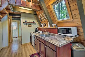 A-frame Cabin w/ Deck & Grill in Pinetop!