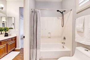 Pool, BBQ & Bar: Family Home in Queen Creek