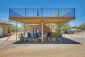 Oro Valley Retreat w/ Pool, Spa & Rooftop Views!