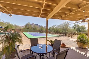 Oro Valley Retreat w/ Pool, Spa & Rooftop Views!