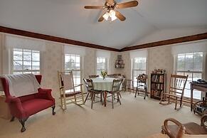 Cabin Vacation Rental ~ 8 Mi to Penn State!