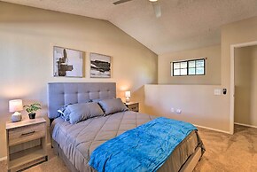 Gilbert Townhome w/ Easy Access to Phoenix!