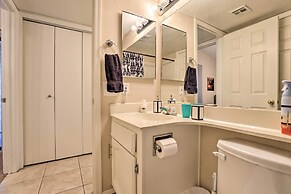 Gilbert Townhome w/ Easy Access to Phoenix!