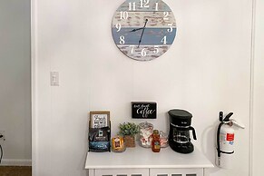 Brigantine Condo w/ Gas Grill - Walk to Beach!