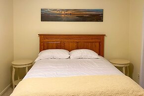 Brigantine Condo w/ Gas Grill - Walk to Beach!