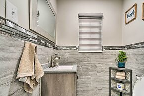 Dearborn Heights Home ~ 16 Mi to Downtown Detroit!