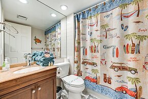 Beachy Marco Island Condo With Resort Amenities!