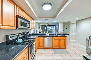 Beachy Marco Island Condo With Resort Amenities!