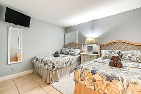 Beachy Marco Island Condo With Resort Amenities!