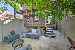 Harrisburg Retreat w/ Deck, Balcony & Grill!