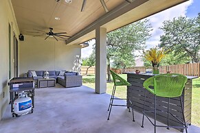 Upscale Austin Area Escape: Families Welcome!