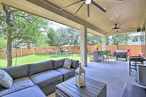 Upscale Austin Area Escape: Families Welcome!