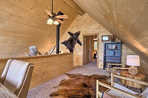 Chic Fairplay Cabin With Deck & Mountain Views!