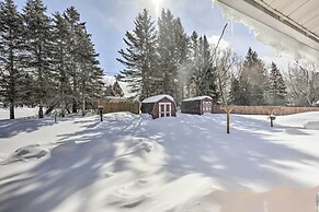 Cozy White Pine Home - 10 Mi to Porcupine Mtn