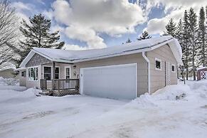 Cozy White Pine Home - 10 Mi to Porcupine Mtn