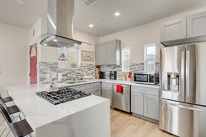 Socal Escape w/ Hot Tub, 5 Mi to Universal Studios