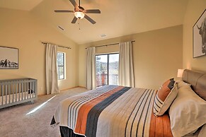 Near Golfing: Munds Park Cabin w/ Deck!