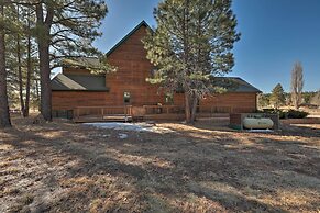 Near Golfing: Munds Park Cabin w/ Deck!