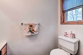 Walk to Pool & Lake: Albrightsville Vacation Home!