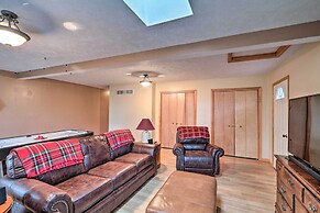 Walk to Pool & Lake: Albrightsville Vacation Home!