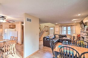 Walk to Pool & Lake: Albrightsville Vacation Home!