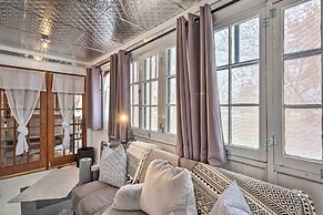 Lovely Montrose Home w/ Yard: Walk to Dtwn & Park!