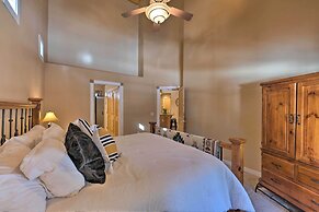 Spacious Pinetop Country Club Cabin w/ Deck!