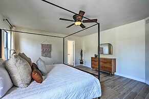 Private Pool, Gas Grill: Chic Glendale Home!