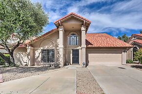 Private Pool, Gas Grill: Chic Glendale Home!