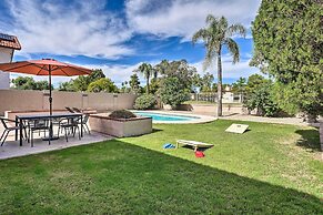 Private Pool, Gas Grill: Chic Glendale Home!