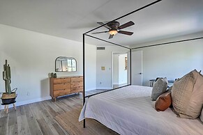 Private Pool, Gas Grill: Chic Glendale Home!