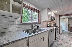 Prudenville Retreat w/ Yard ~ 1 Mi to Lake!