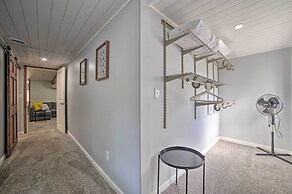 Prudenville Retreat w/ Yard ~ 1 Mi to Lake!