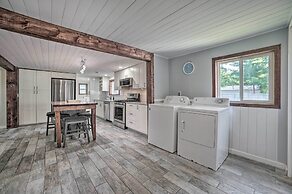 Prudenville Retreat w/ Yard ~ 1 Mi to Lake!