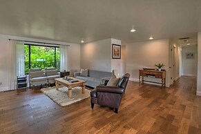 Stylish Olympia Home w/ Private Boat Dock!