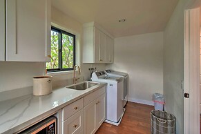 Stylish Olympia Home w/ Private Boat Dock!