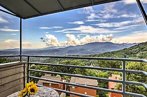 Bears Den in the Sky Condo < 4 Mi to Gatlinburg