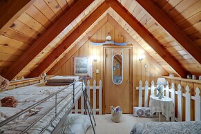 Mountain Top's Ponderosa Getaway Near Dome Rock!