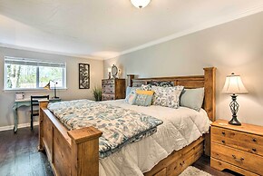 11 Mi to Denver Zoo: Lakewood Studio w/ Fire Pit!