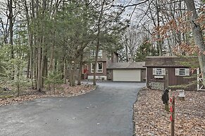 Blakeslee Hideaway w/ Lake Access: 3 Mi to Ski!