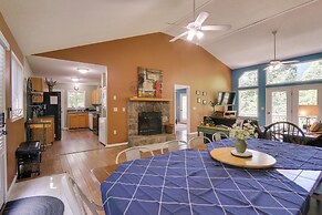 Spacious Mcgaheysville Home: Hot Tub & Pool Table!