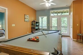 Spacious Mcgaheysville Home: Hot Tub & Pool Table!