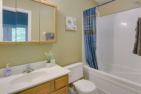 Spacious Mcgaheysville Home: Hot Tub & Pool Table!