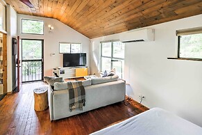 Chic East Austin Studio Bungalow w/ Spacious Yard!