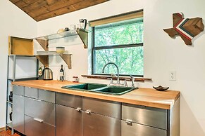 Chic East Austin Studio Bungalow w/ Spacious Yard!