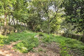 Chic East Austin Studio Bungalow w/ Spacious Yard!