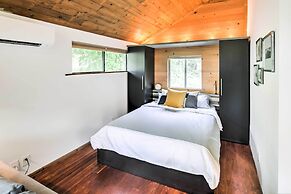 Chic East Austin Studio Bungalow w/ Spacious Yard!