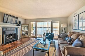 Sunset-view Resort Condo on Lake Hamilton!