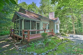 Deck & Resort Amenities: Pocono Lake Home