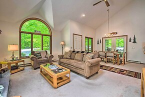 Deck & Resort Amenities: Pocono Lake Home